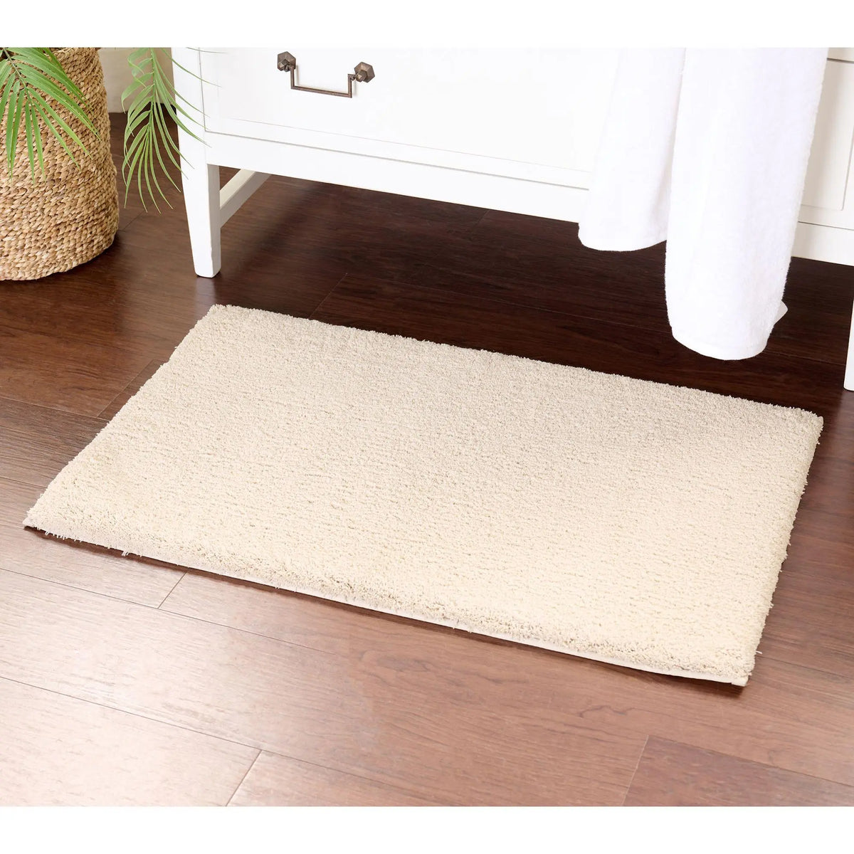 Home Reflections Plush Bathmat