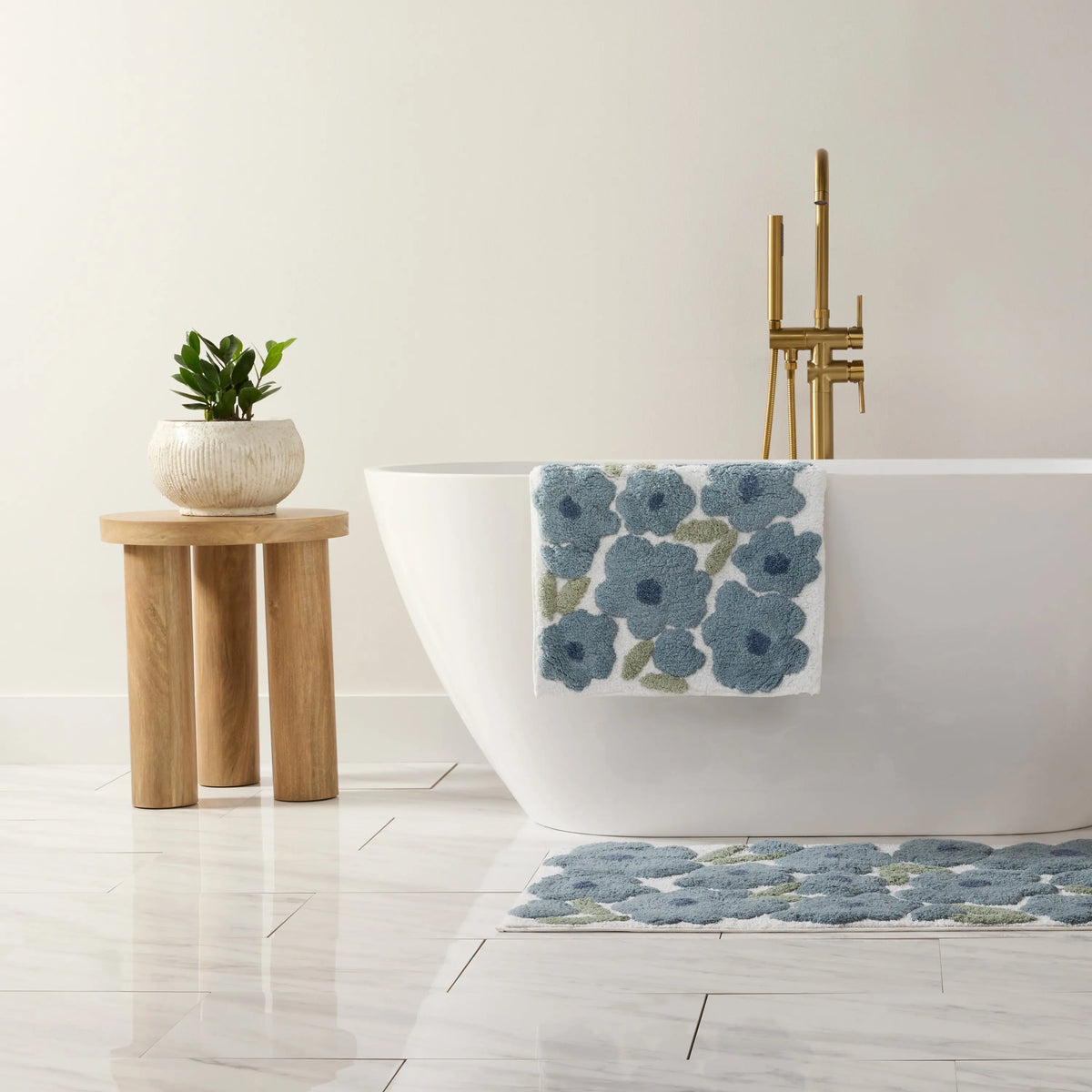 100% Cotton Blossoms Patterned Bath Mat