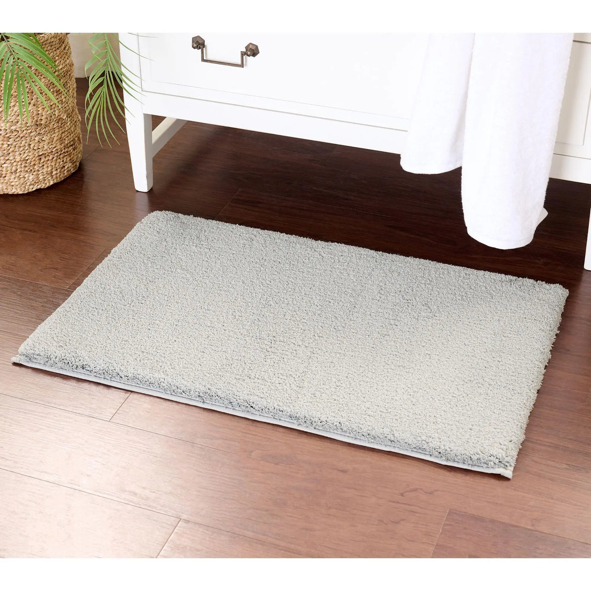 Home Reflections Plush Bathmat