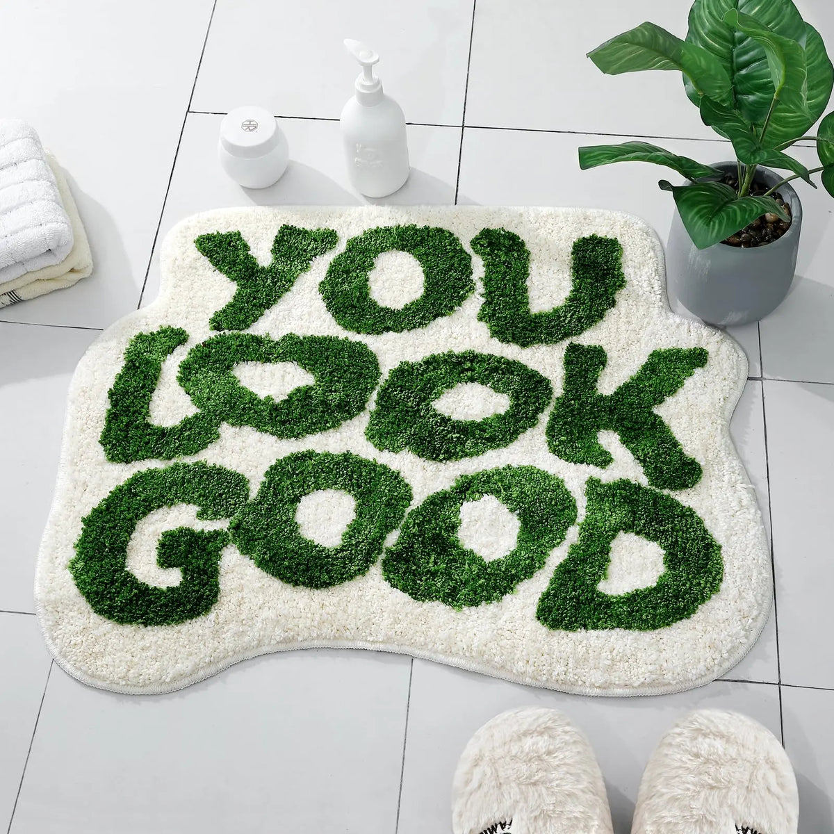 Black and White Letter Rectangle Microfiber Bath Mat (25in x 21in, 1-Piece) - Soft Cashmere Look, Modern Home Decor, Plush Foot Buffer, Absorbent, Stable TPR Grip, Elderly-Friendly, Machine Washable, All-Season Bathroom Laundry Rug